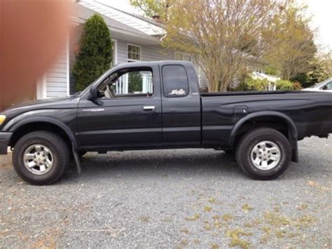 Maybe you would like to learn more about one of these? Purchase used 2000 Toyota Tacoma SR5 Extended Cab Pickup 2 ...