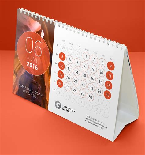 Ознакомьтесь с этим проектом Behance Desk Calendar 2016
