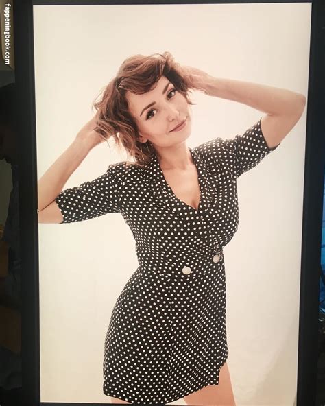 👉 Milana Vayntrub Nude Albumporn™