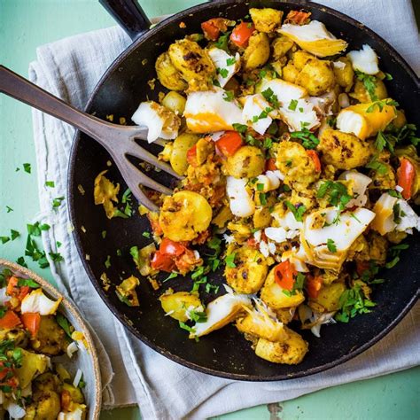 Cooking recipes superfood recipes healthy recipes haddock recipes. Smoked haddock & potato hash | Healthy Recipe | WW UK