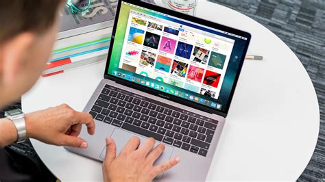 Welcome back to today's video, i recently order the 2020 macbook pro and it came in! MacBook Pro 13in (2018) Avis - iPom