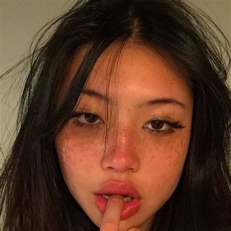 Image In 𖤐𖤐𖤐🐁 Collection By 🫀 On We Heart It Freckles Makeup Cute