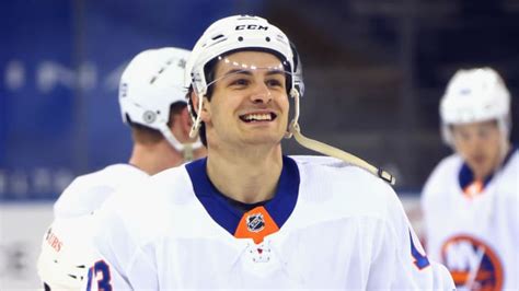 NY Islanders Sign Center Mathew Barzal To 8 X 9 15M Extension