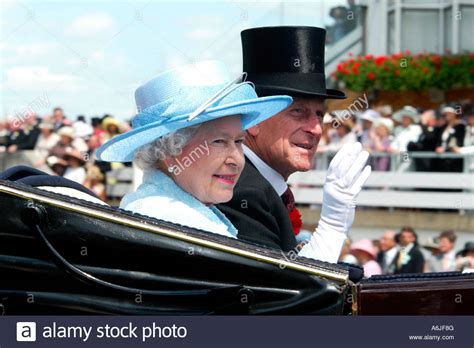 Her Royal Highness The Queen Hi Res Stock Photography And Images Alamy