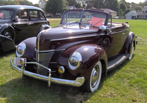 File1940 Ford Deluxe Convertible 2
