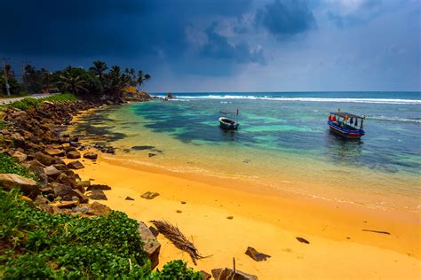 Top 6 Reasons To Visit Sri Lanka