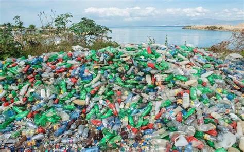 Mexicos Environmental Crisis Country Affected By Plastic Islands