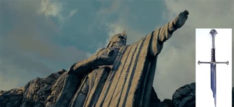 In Fellowship Of The Ring 2001 The Argonath Statues Isildur Is