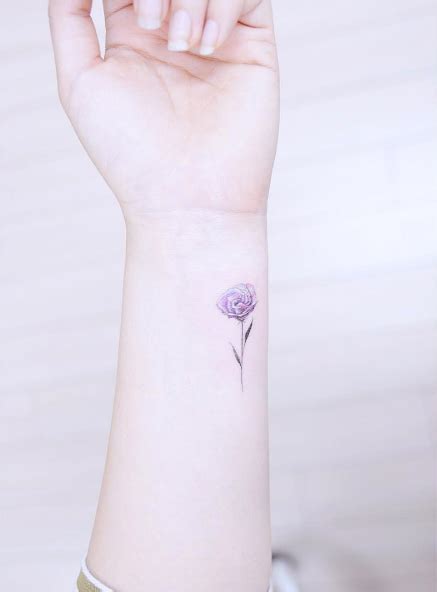 40 Beautiful Tiny Wrist Tattoos For Women Tattooblend