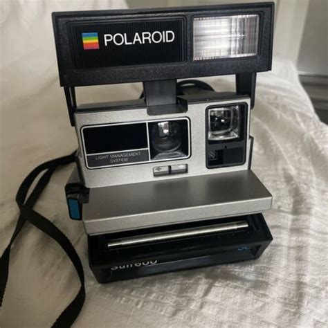 Vintage Polaroid 600 Film Land Camera Sun 660 Autofocus Wstrap Ebay