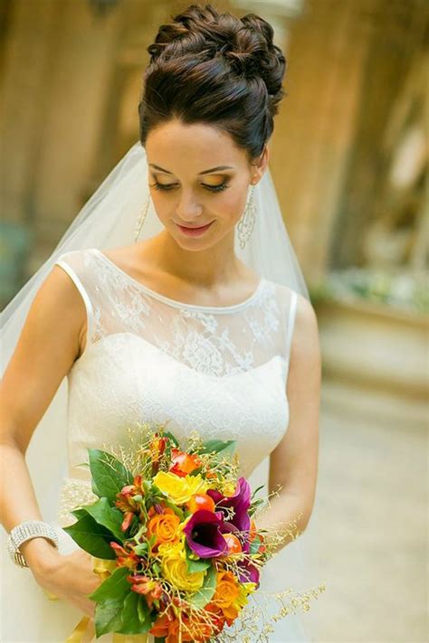 22 Wedding Hairstyles For Medium Length Hair With Veil Hairstyle Catalog