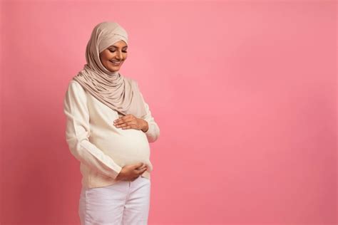 777 Imágenes Fotos De Stock Objetos En 3d Y Vectores Sobre Arabian Pregnant Woman Shutterstock