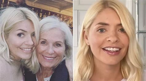 Holly Willoughby Shares Stunning Picture With Her Lookalike Mum Linda Mirror Online