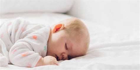 La Posición Correcta Para Dormir A Un Recién Nacido Maxcolchon