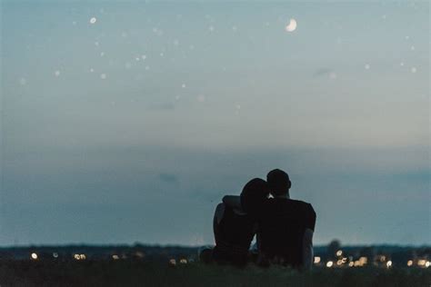 Romantic Date Night Under The Stars Spontaneous Couples Pictures In A