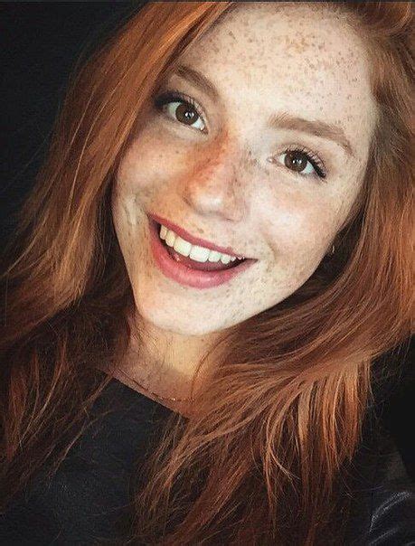 Pretty Smile And Hair Beautiful Freckles Beautiful Red Hair Freckles Girl