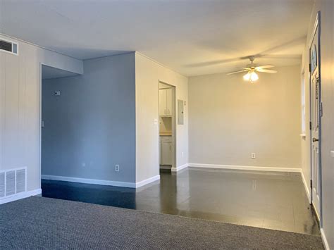 Savannah Square & Terrace Apartments