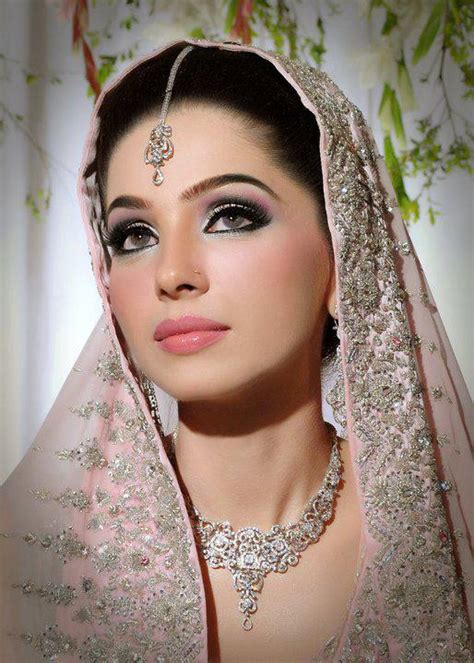 Mariya Rai Asian Pakistani Bridal Eye Makeup Made Easy In 10 Simple Steps