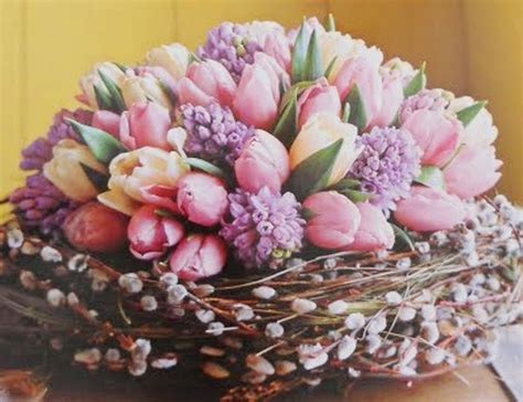 30 Best Tulip Arrangement Ideas That You Will Defenitely Love Easter