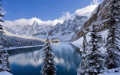 Moraine Lake Banff National Park Winter Scenery Hd Wallpaper 1680x1050