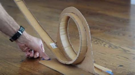 I have created for home a criss cross track, so instead of just doing loops have you lost a few hot wheels track connectors and you are trying to make a big track but you can't connect the pieces? How to Build A Hot Wheels Race Track | Woodworking for kids, Woodworking projects for kids, Diy ...