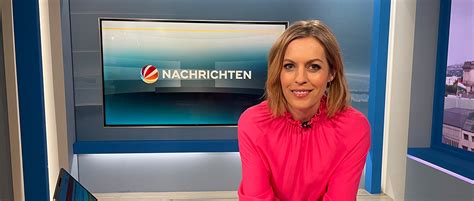 Jule Gölsdorf Moderiert Sat 1 Nachrichten Am Abend Dwdl De