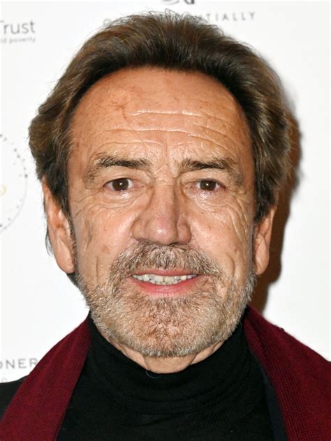 robert lindsay pictures rotten tomatoes