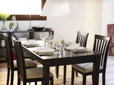 Build your own dining chair planner. 7 Tips For Designing the Perfect Dining Room Layout ...