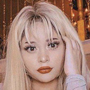 Inquisitormaster alex goes for a night date with her boyfriend zachary todd on 11 january 2019 (source: InquisitorMaster - Bio, Family, Trivia | Famous Birthdays