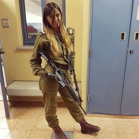 there are some seriously beautiful girls in the israeli defense forces 47 pics