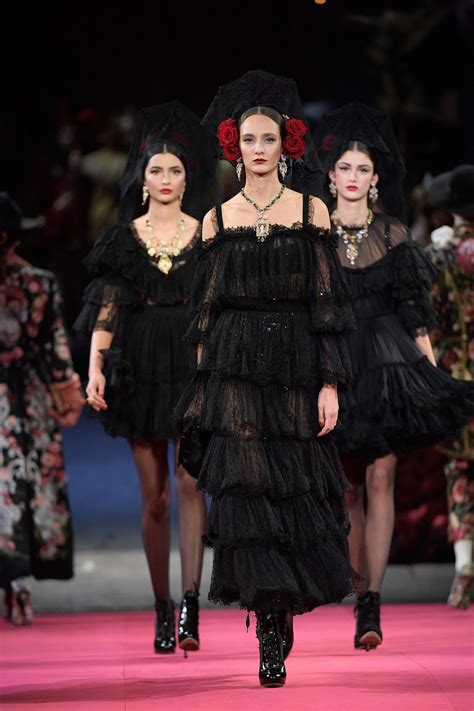 Dolce Gabbana Haute Couture Printemps T D Fil Vogue Paris