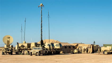 Army Advances Future Command Post Technology