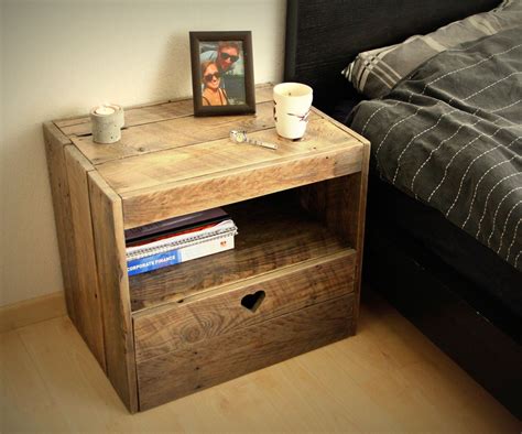Pallet Nightstand 13 Steps With Pictures