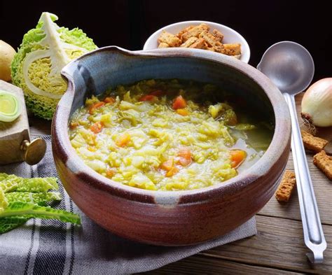 Soupe au chou la délicieuse recette de soupe aux choux en 2020