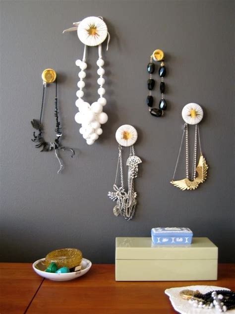 Remodelaholic 20 Easy Diy Jewelry Organizer Ideas