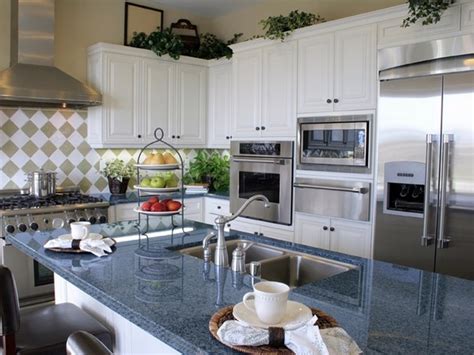 Kitchen counter sticker shock is up there with cabinets. Fascinating blue granite countertops in modern and ...