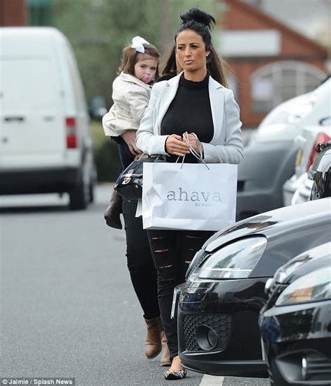 Chantelle Houghton Shows Off Recent Weight Loss In Skintight Jeans And