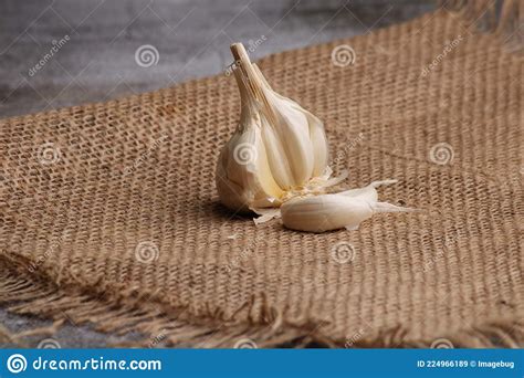 Raw Garlic Cloves And Bulb Stock Image Image Of Closeup Flavoring