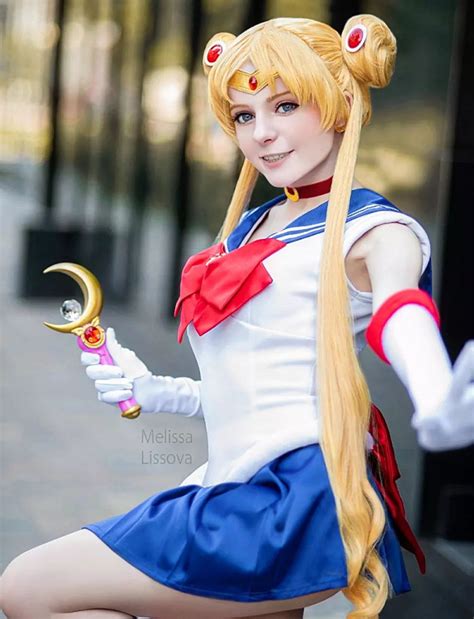 Sailor Moon Modelo rusa trae a la vida un mágico cosplay de Serena