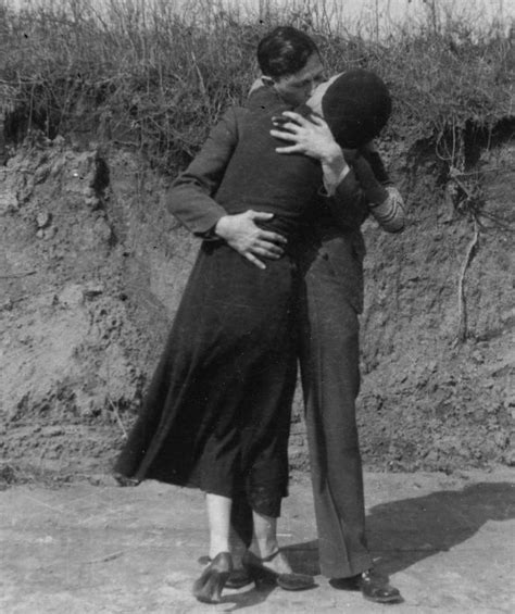 Photos Of The Real Bonnie And Clyde Of The Notorious Barrow Gang