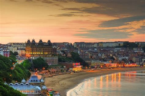 Scarborough At Night England Pictures Of England Scarborough