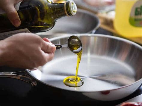6 Best Healthy Oils To Cook Deep Frying With And Oils To Avoid