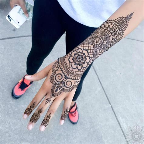 Henna Tattoos By Rachel Goldman You Must See