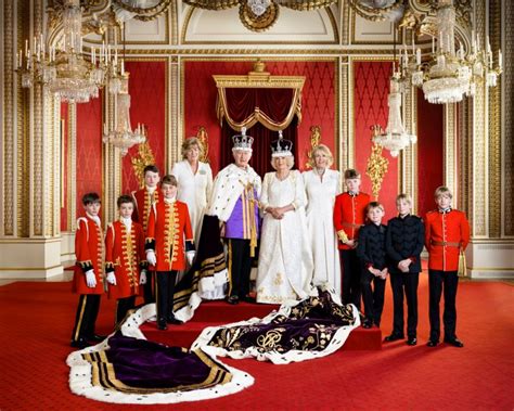 King Marks Coronation With New Portrait Showing Him And The Two Heirs