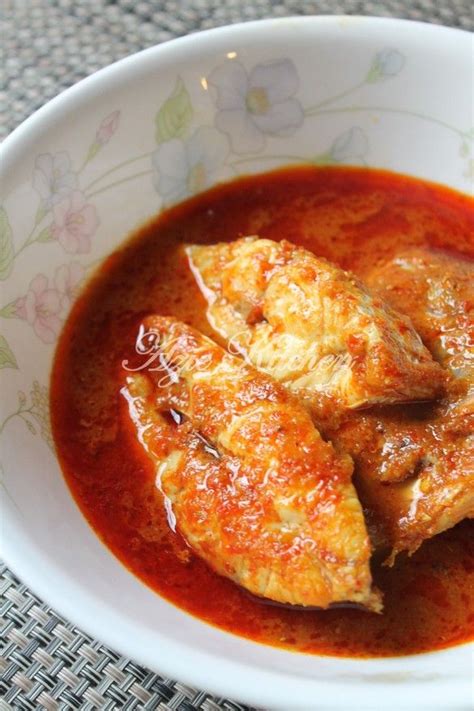 Makanan sedap walaupun asam pedas tu, order ikan pari dapat ikan patin. Asam Pedas Melaka Yang Sedap - Azie Kitchen | Malay food