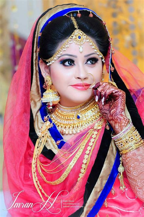 Pin By Vicky Arora On Bridal Beauty Indian Wedding Photography Poses