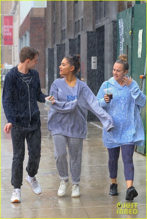 Ariana Grande And Friends Get Drenched In Nyc Rain Storm Photo 4149706