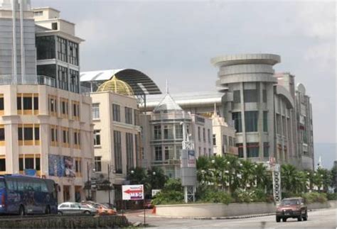 Negeri sembilan is a state that translates as nine states from the malay language which lies on the western coast of. Era Square (Terminal 2 Seremban) - Seremban