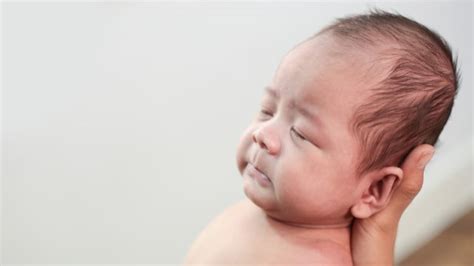 Penyebab Kepala Bayi Peyang Dan Cara Mengatasinya Komunitas Gwek Lai