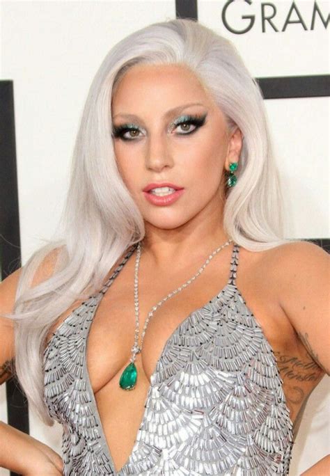 Love Lady Gagas Grey Berry Blond Hair 💖 Lady Gaga